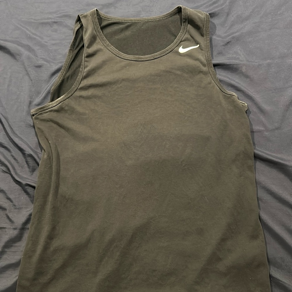 Nike Sleeveless Workout T-Shirt